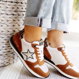 Vintage Havana White, Brown & Leopard Accent Sneakers